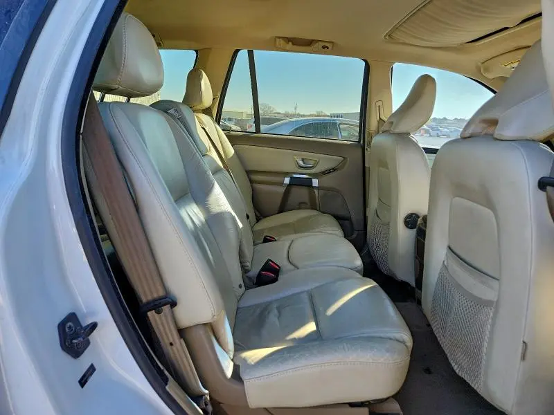 2010 VOLVO XC90 3.2  