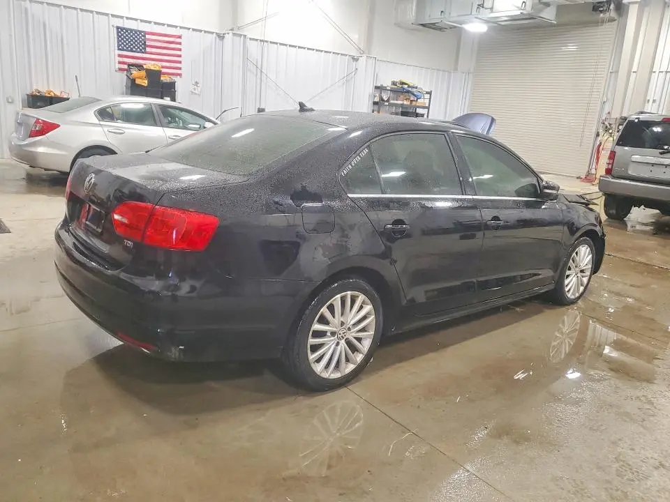 2013 VOLKSWAGEN JETTA TDI  