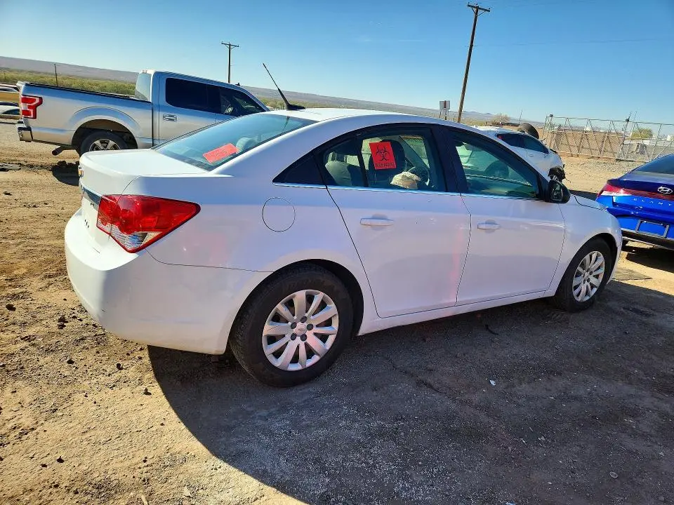 2011 CHEVROLET CRUZE LS  