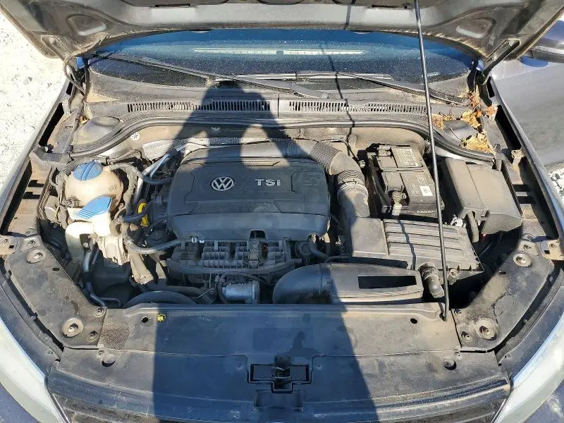 2014 VOLKSWAGEN JETTA SE  