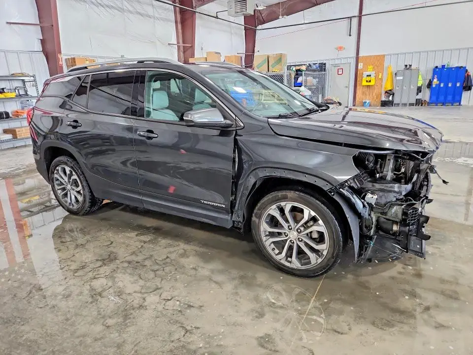 2018 GMC TERRAIN SLT  