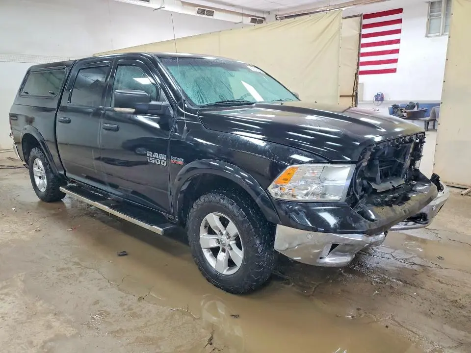2014 RAM 1500 SLT  