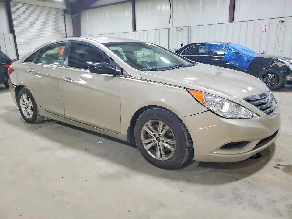 2011 HYUNDAI SONATA GLS  