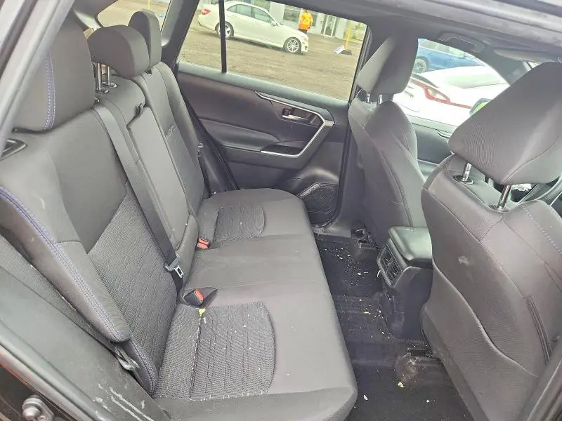 2024 TOYOTA RAV4 SE  