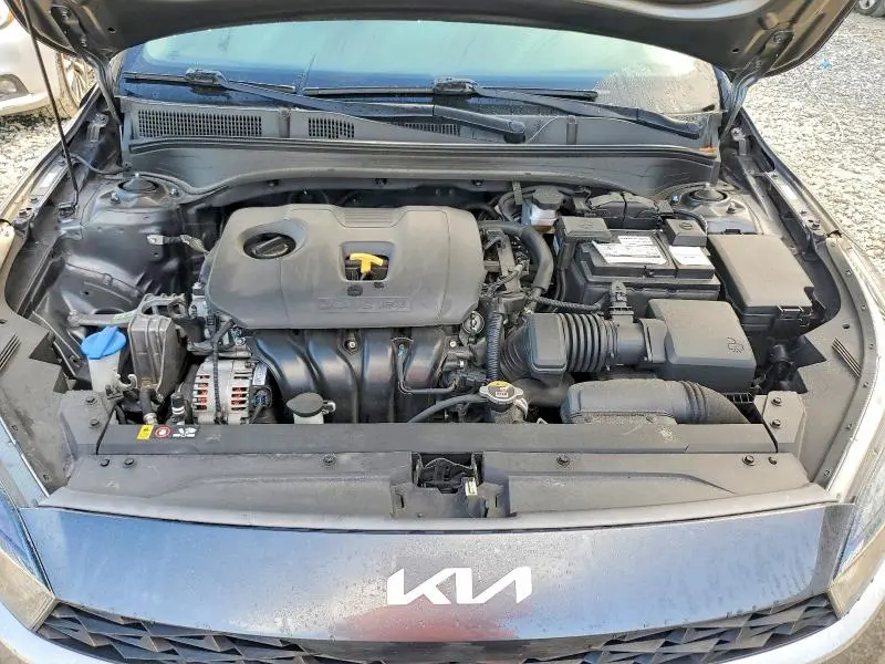 2022 KIA FORTE LXS  