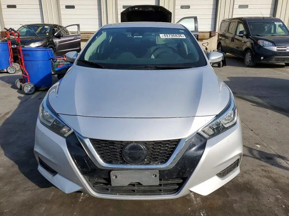 2020 NISSAN VERSA SV  