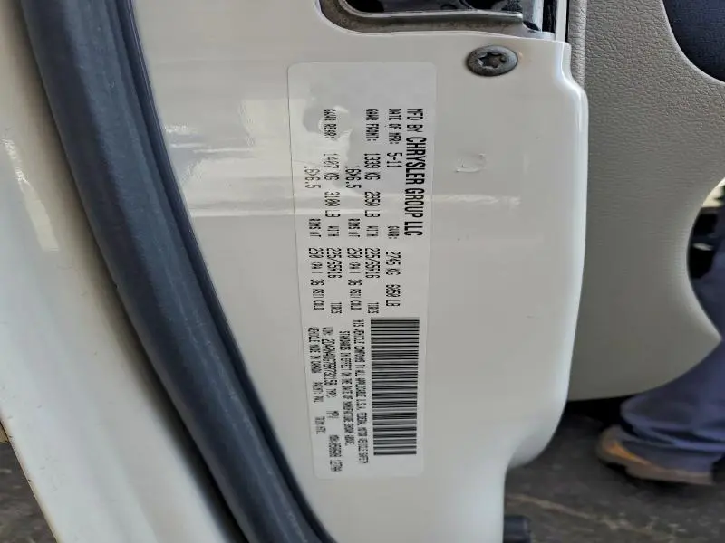 2011 DODGE GRAND CARAVAN EXPRESS  