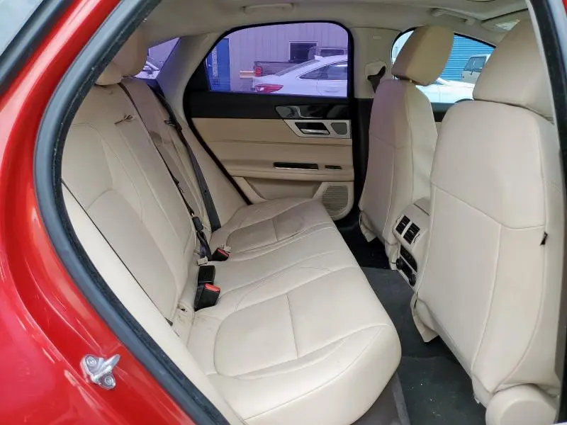 2017 JAGUAR XF PREMIUM