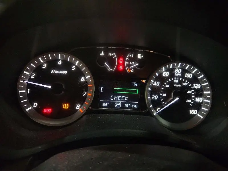 2014 NISSAN SENTRA SR  
