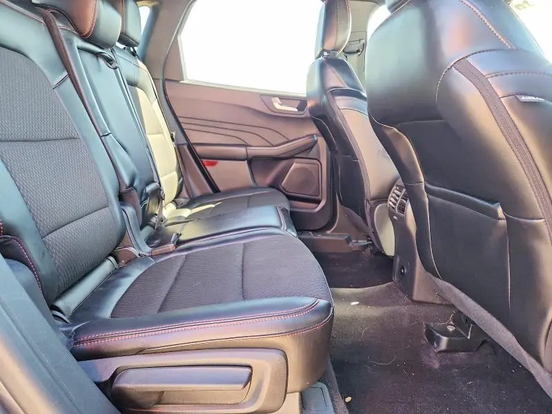 2024 FORD ESCAPE ST LINE  