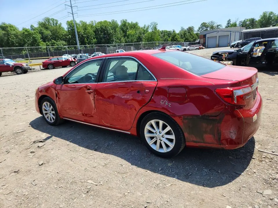 2012 TOYOTA CAMRY XLE  
