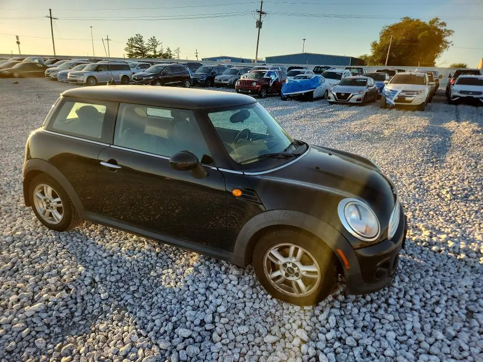 2013 MINI COOPER   