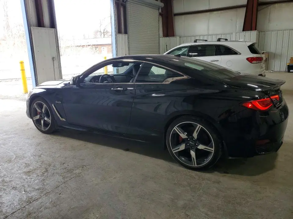 2018 INFINITI Q60 RED SPORT 400  