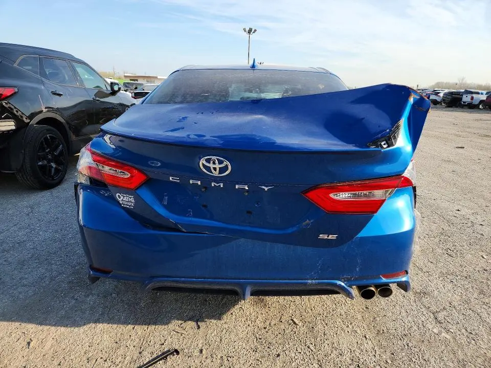 2020 TOYOTA CAMRY   