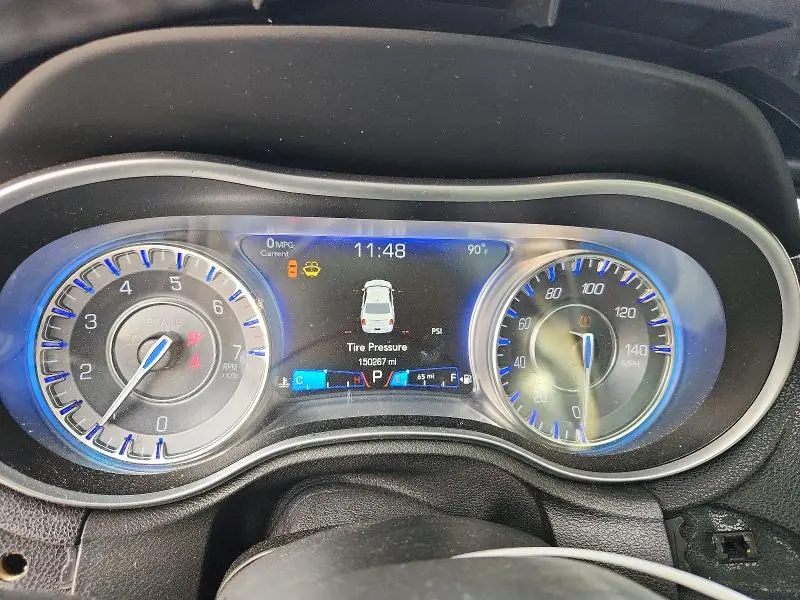 2016 CHRYSLER 300 LIMITED  