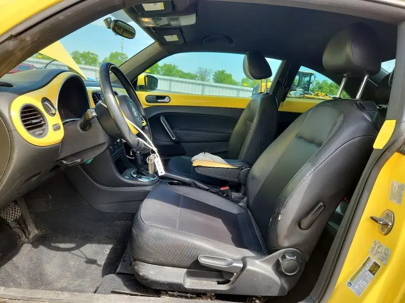 2012 VOLKSWAGEN BEETLE   