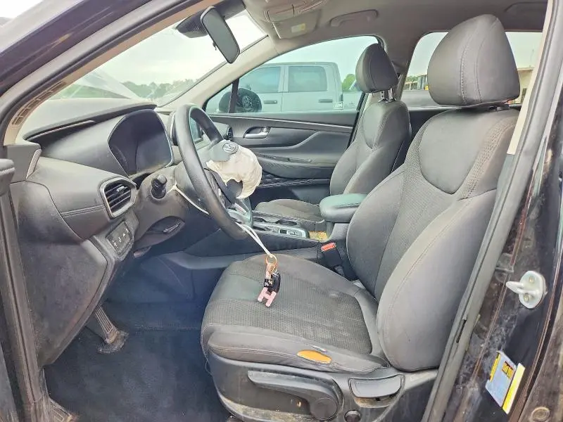 2019 HYUNDAI SANTA FE SE  