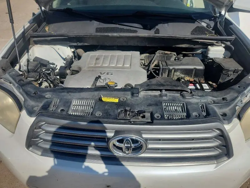 2010 TOYOTA HIGHLANDER BASE  