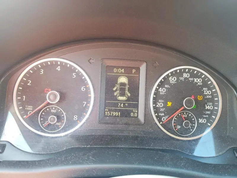 2014 VOLKSWAGEN TIGUAN S  