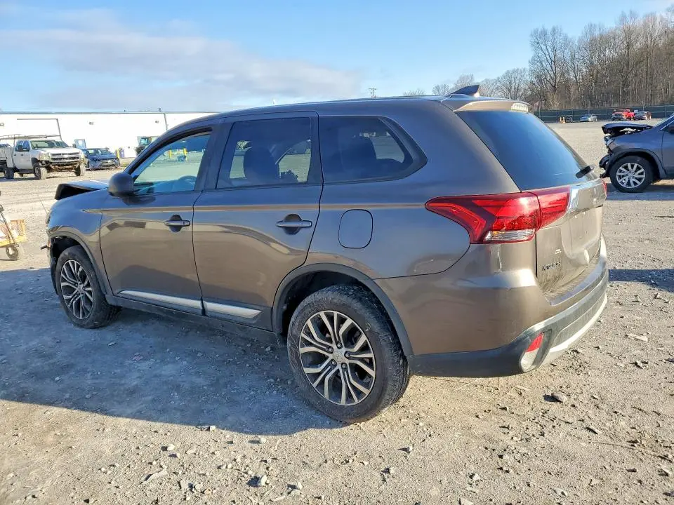 2018 MITSUBISHI OUTLANDER ES  