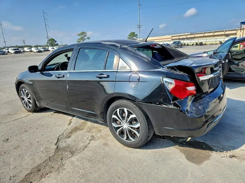 2014 CHRYSLER 200 LX  