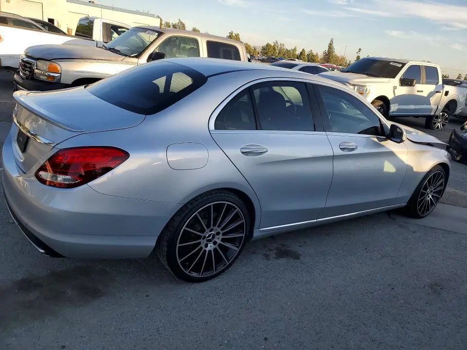 2015 MERCEDES-BENZ C 300  