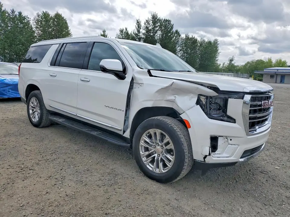 2022 GMC YUKON XL   