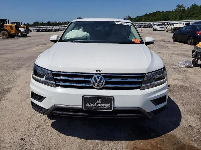 2020 VOLKSWAGEN TIGUAN SE  