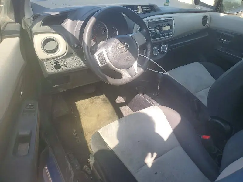 2014 TOYOTA YARIS 3-DOOR LE  