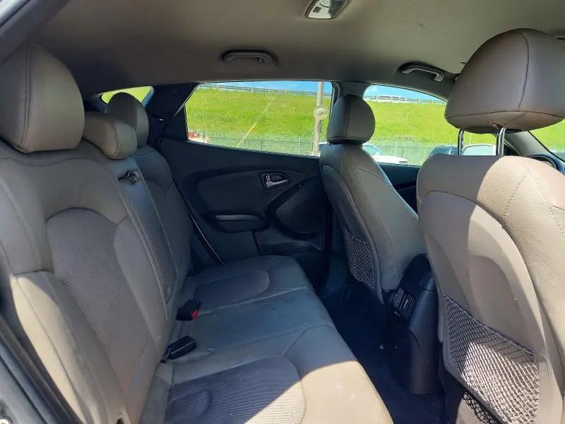 2014 HYUNDAI TUCSON SE  