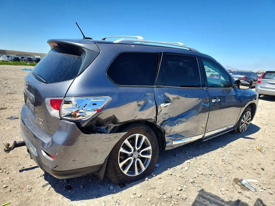 2015 NISSAN PATHFINDER SL  