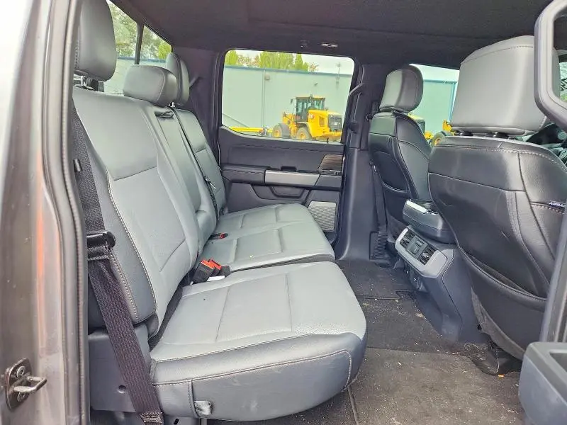 2024 FORD F150 LIGHTNING LARIAT  