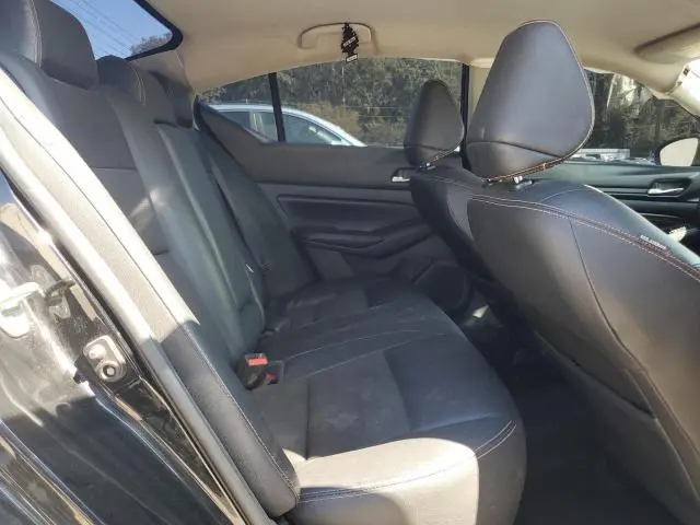 2019 NISSAN ALTIMA SR