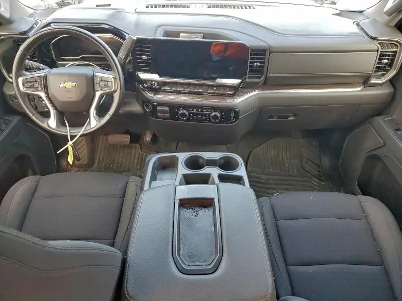 2023 CHEVROLET SILVERADO C1500 LT  