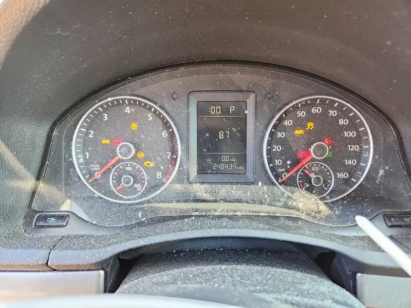 2010 VOLKSWAGEN JETTA S  