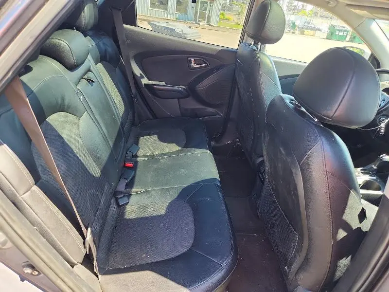 2015 HYUNDAI TUCSON SE  