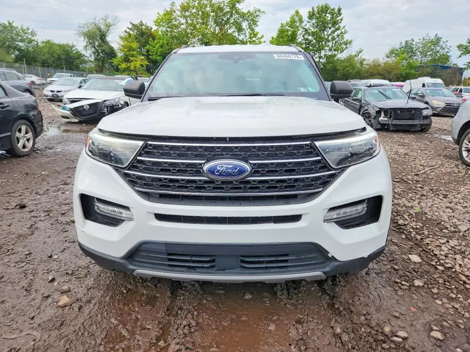 2021 FORD EXPLORER XLT  
