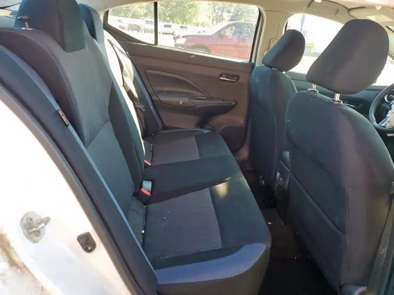 2024 NISSAN VERSA SV  