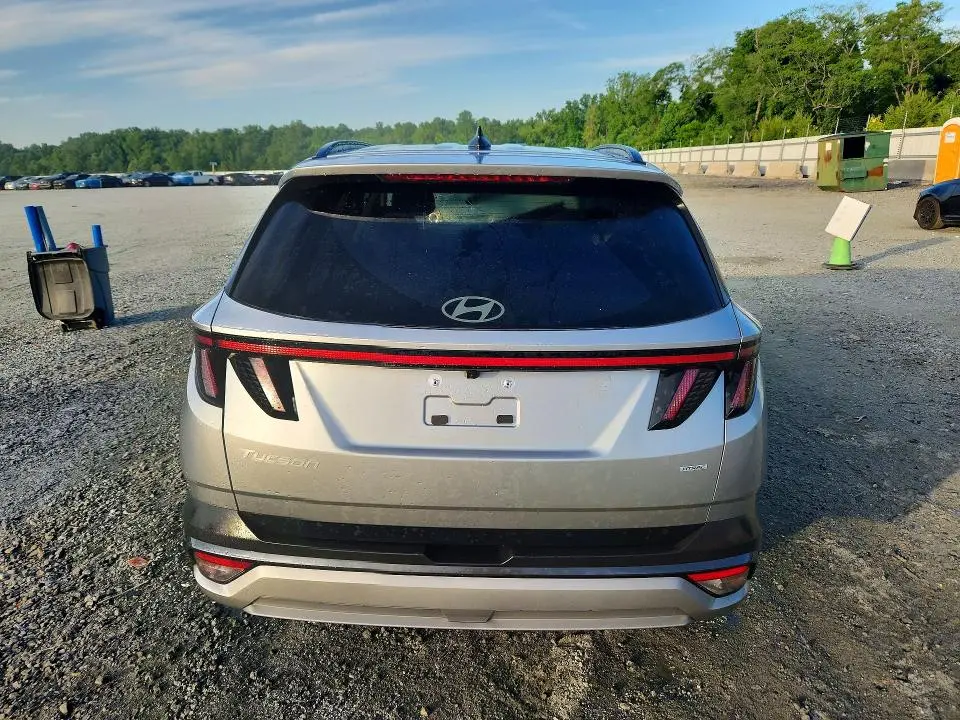 2025 HYUNDAI TUCSON SEL  