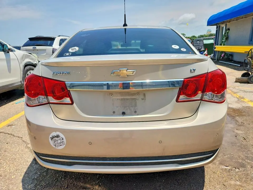 2012 CHEVROLET CRUZE LT  