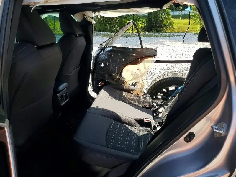2023 TOYOTA RAV4 SE  