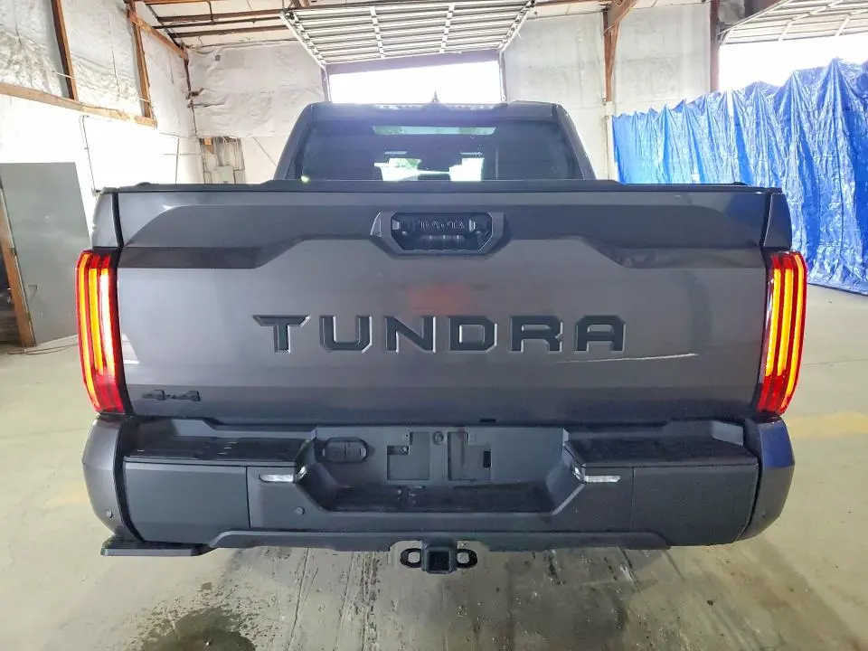 2025 TOYOTA TUNDRA LIMITED  