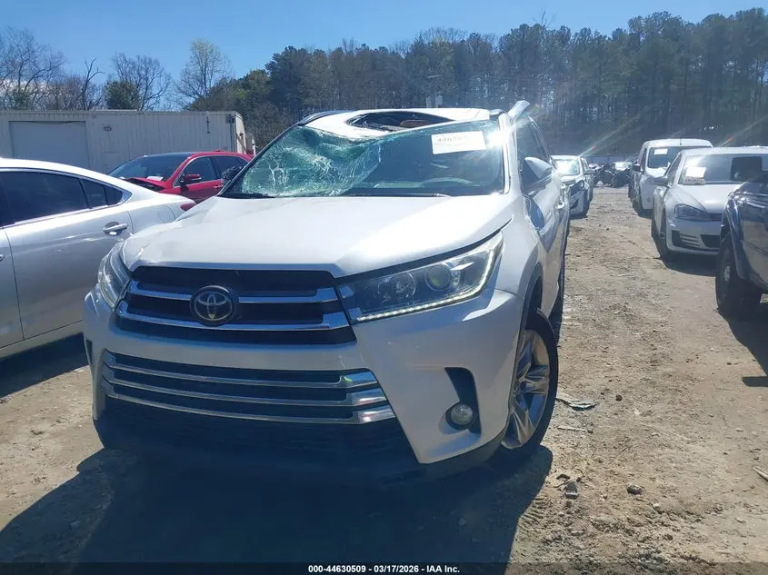 2017 TOYOTA HIGHLANDER LIMITED