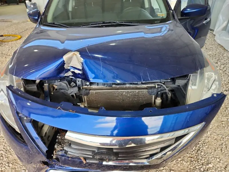 2018 NISSAN VERSA SV  