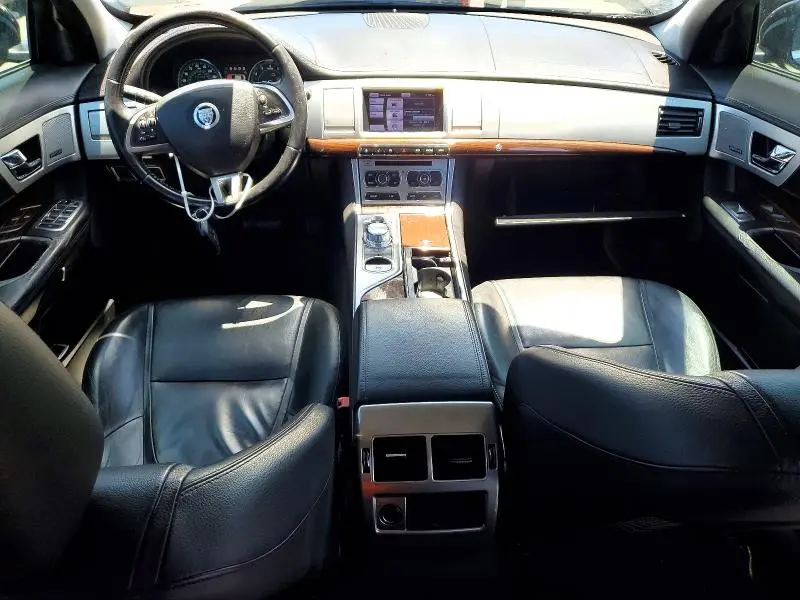 2013 JAGUAR XF   