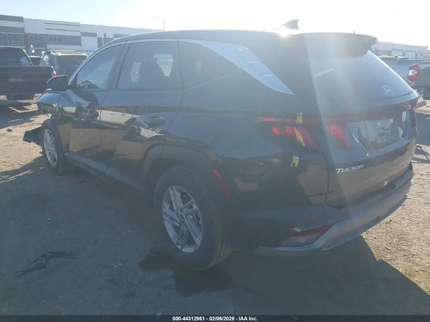 2025 HYUNDAI TUCSON SE