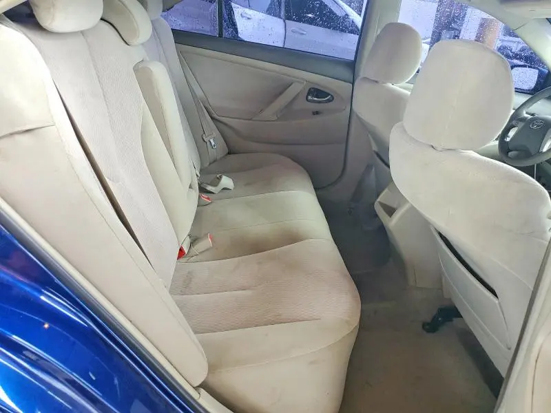 2011 TOYOTA CAMRY LE  