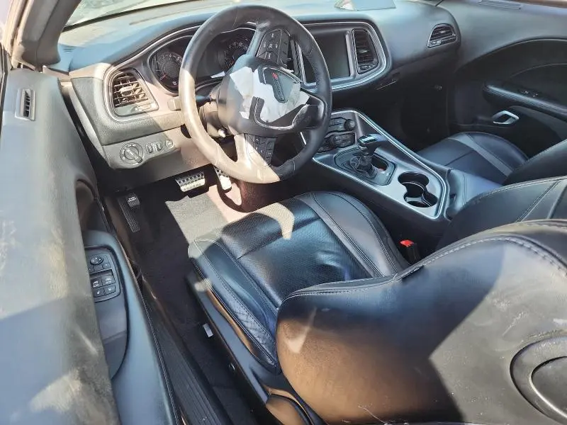 2016 DODGE CHALLENGER SXT  