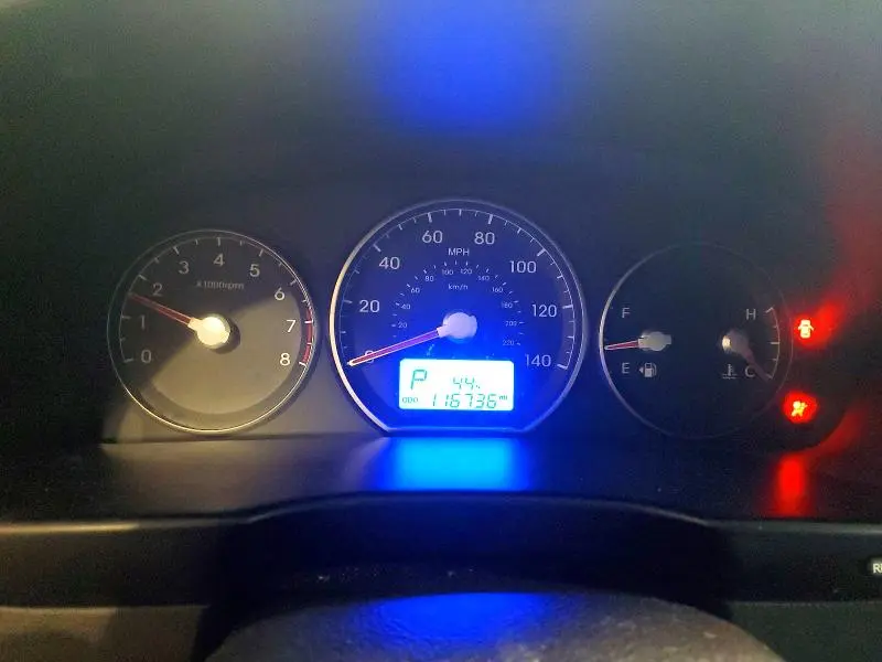 2011 HYUNDAI SANTA FE GLS  