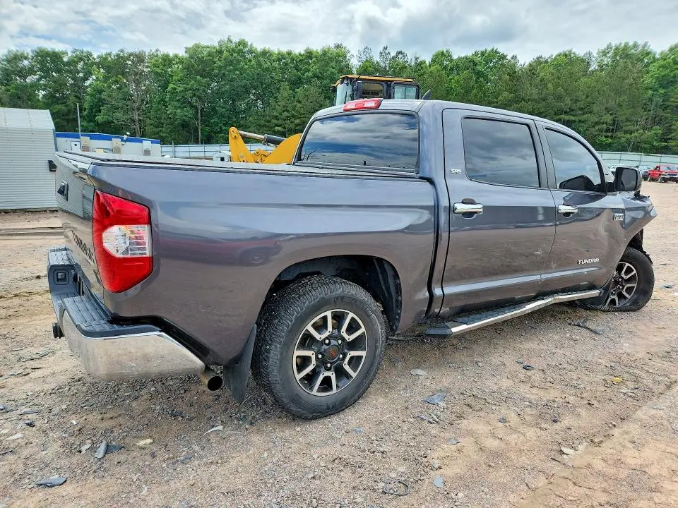 2018 TOYOTA TUNDRA CREWMAX SR5  